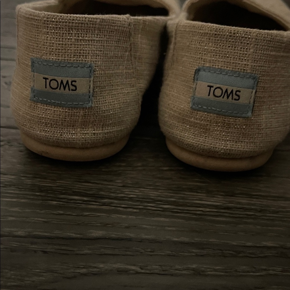 TOMS Women's Beige Casual Loafers - Picture 3 of 6